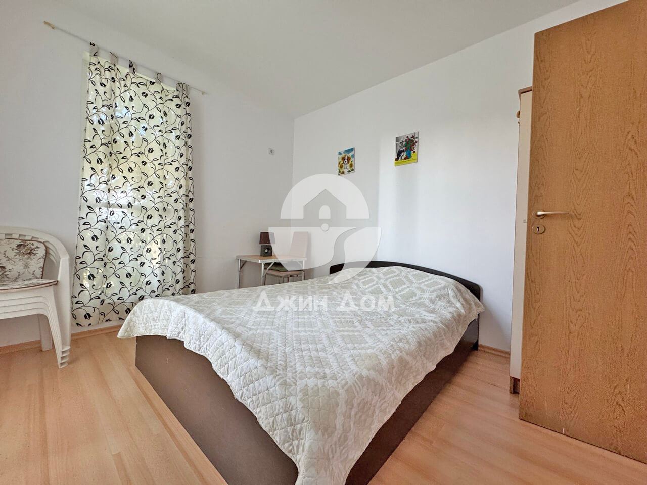 Просторен тристаен апартамент в к-с „Съни Дей 6“, к.к. Слънчев бряг - 0