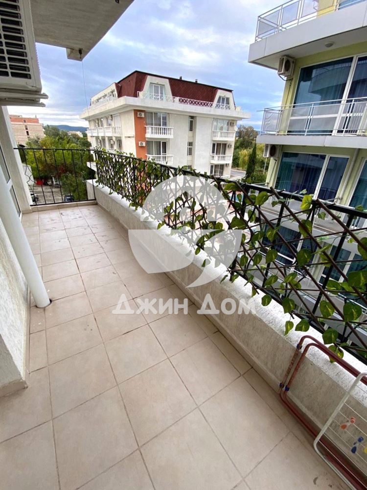 Двустаен апартамент с НИСКА ТАКСА в к-с „Азуро“, к.к. Слънчев Бряг - 0