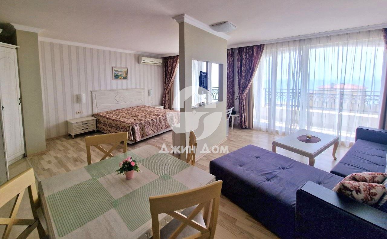 Просторен едностаен с ПАНОРАМА МОРЕ в к-с „Пенелопа Палас“, гр.Поморие - 0