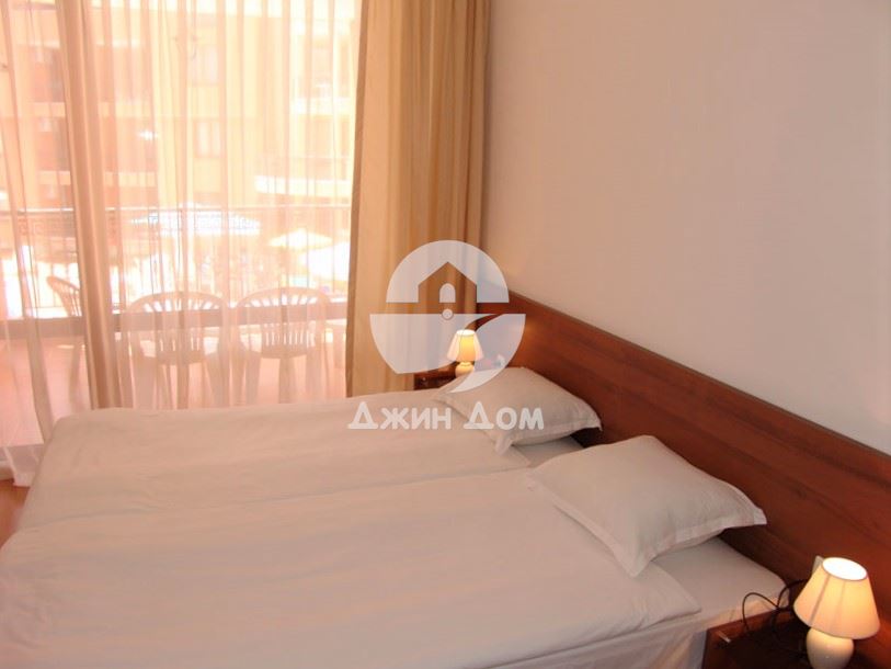 Просторен двустаен апартамент в к-с „Сънрайс“, к.к. Слънчев бряг - 0