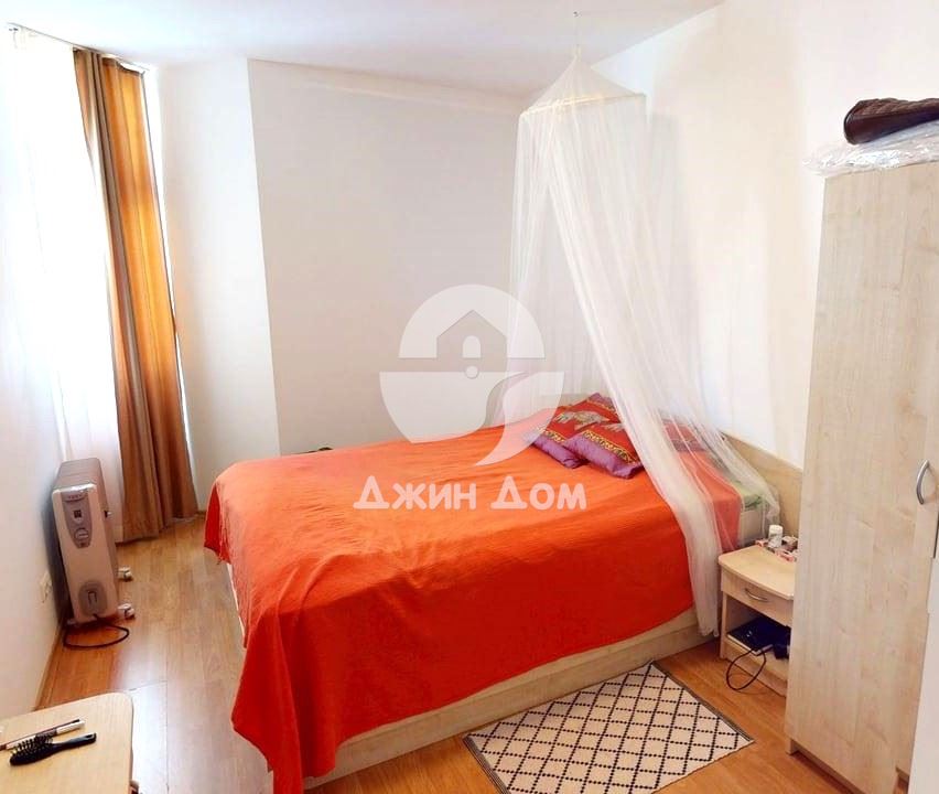 Просторен тристаен апартамент в к-с „Барко дел Сол“, к.к. Слънчев бряг - 0