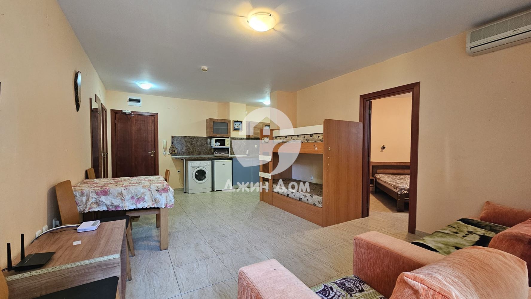 Двустаен апартамент в к-с Сън Вилидж, к.к. Слънчев бряг - 0