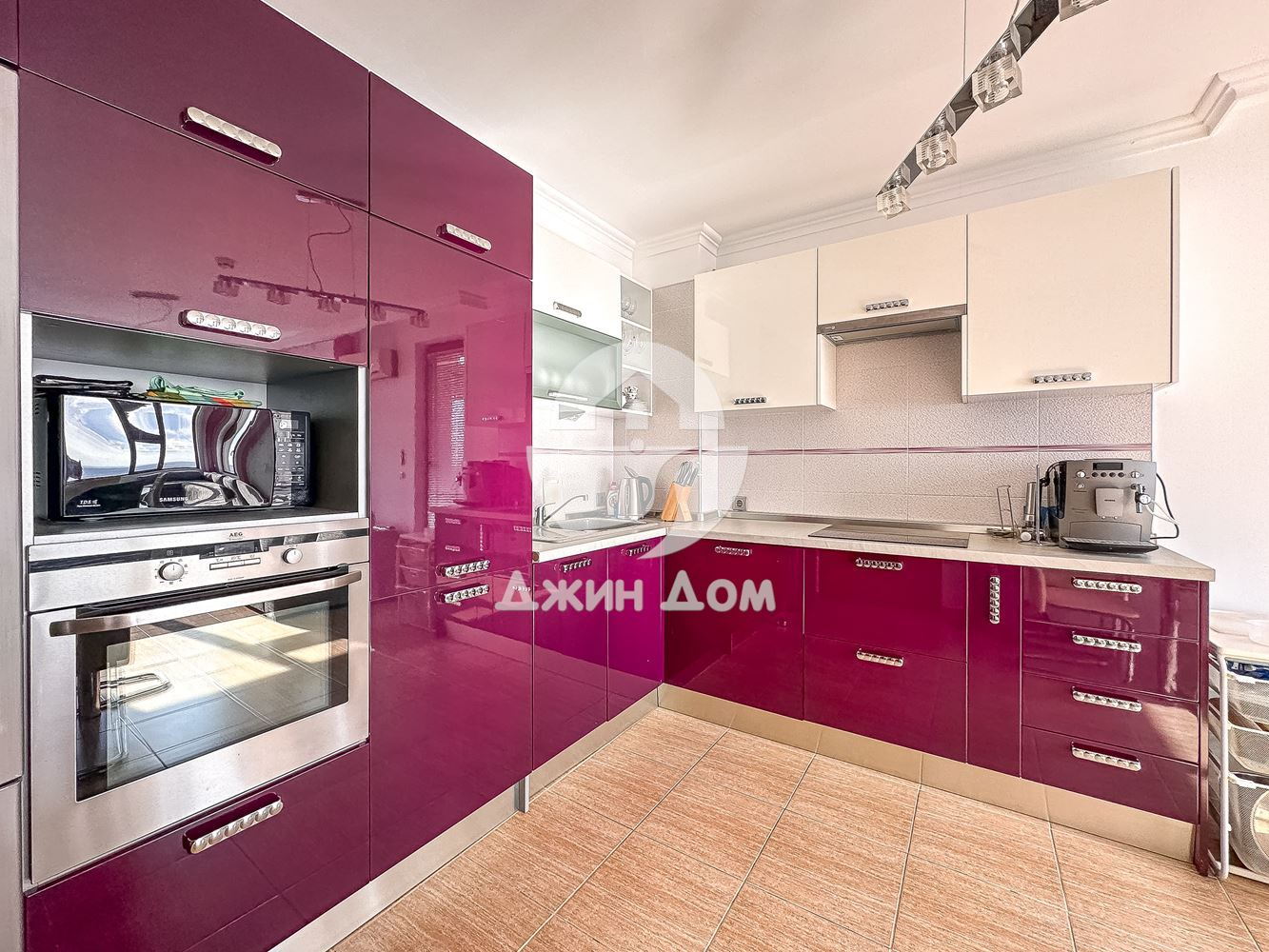 Четиристаен апартамент с ПАНОРАМА МОРЕ в к-с Каприз, гр. Свети Влас - 0