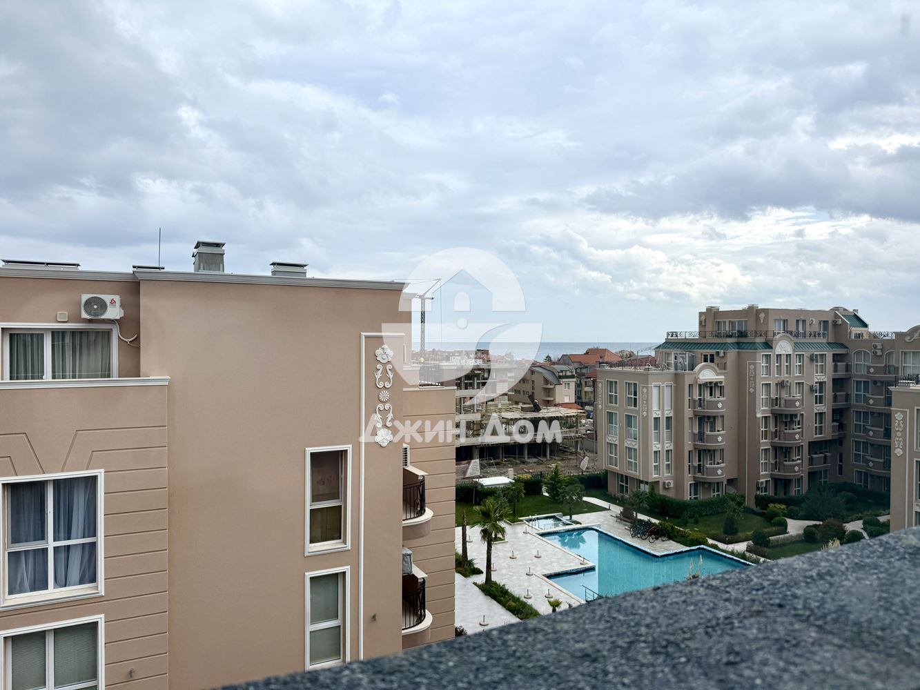 Едностаен апартамент в жилищна сграда с ГЛЕДКА МОРЕ, с. Равда - 0