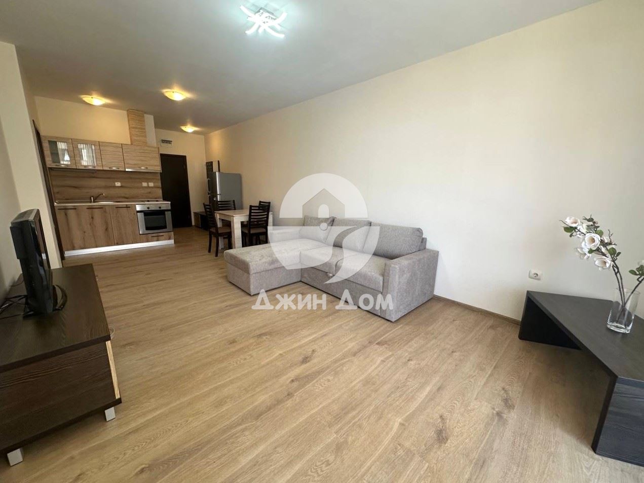 Двустаен апартамент в к-с “Луксор”, гр. Свети Влас - 0