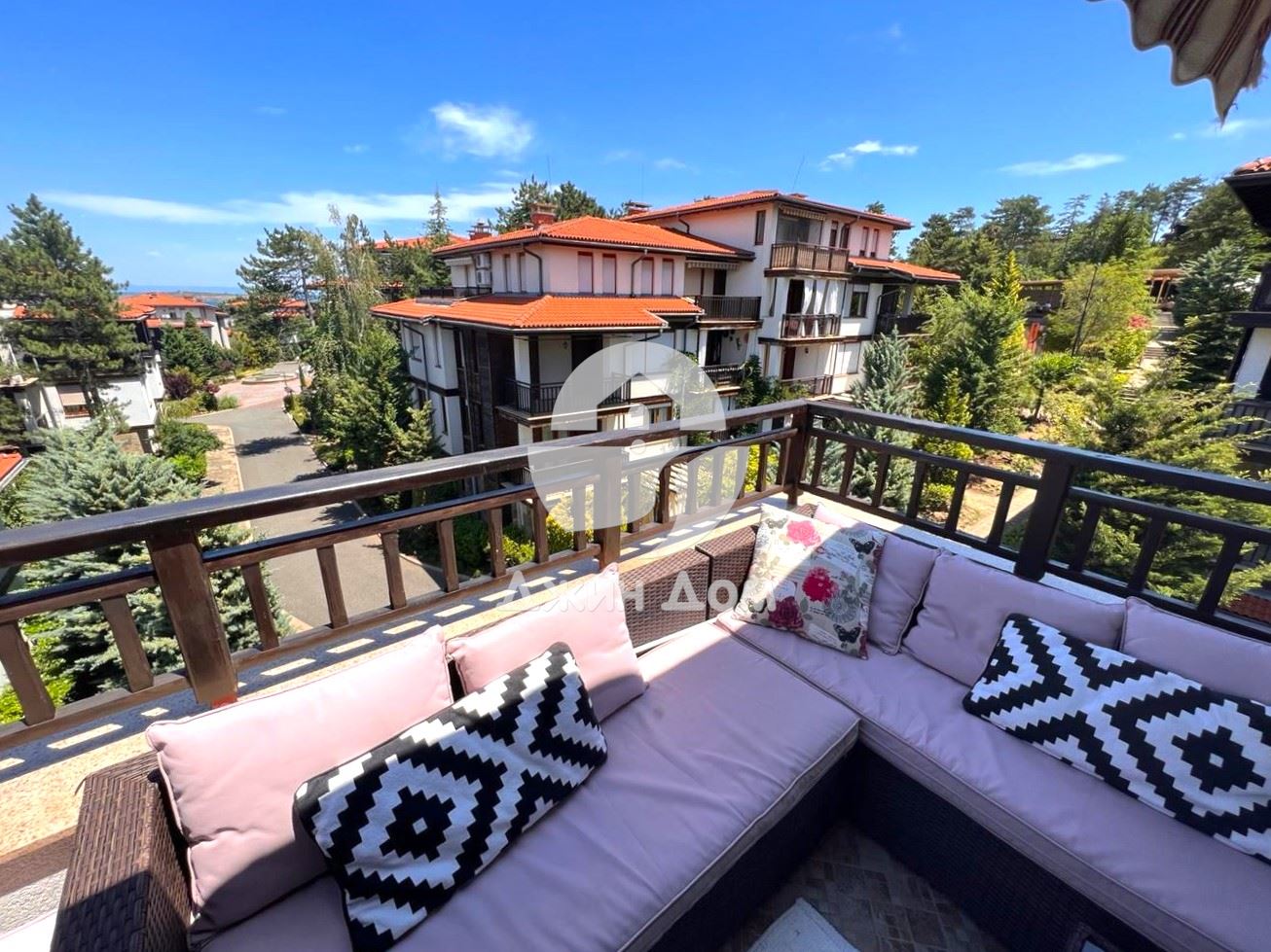 Просторен тристаен апартамент с ПАНОРАМА МОРЕ в Санта Марина, Созопол - 0