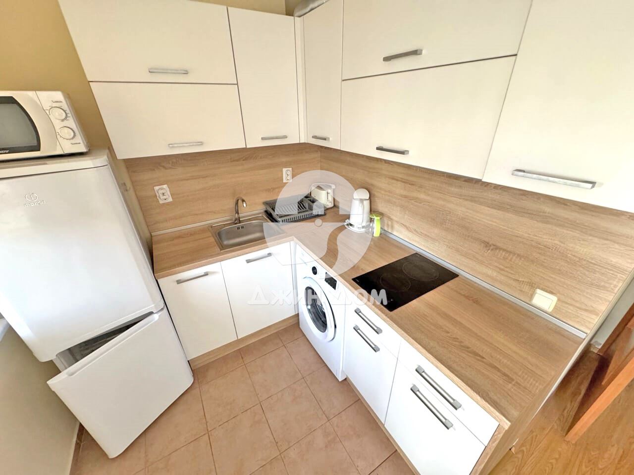 Просторен двустаен апартамент в к-с „Марина Форт Бийч“, гр. Свети Влас - 0