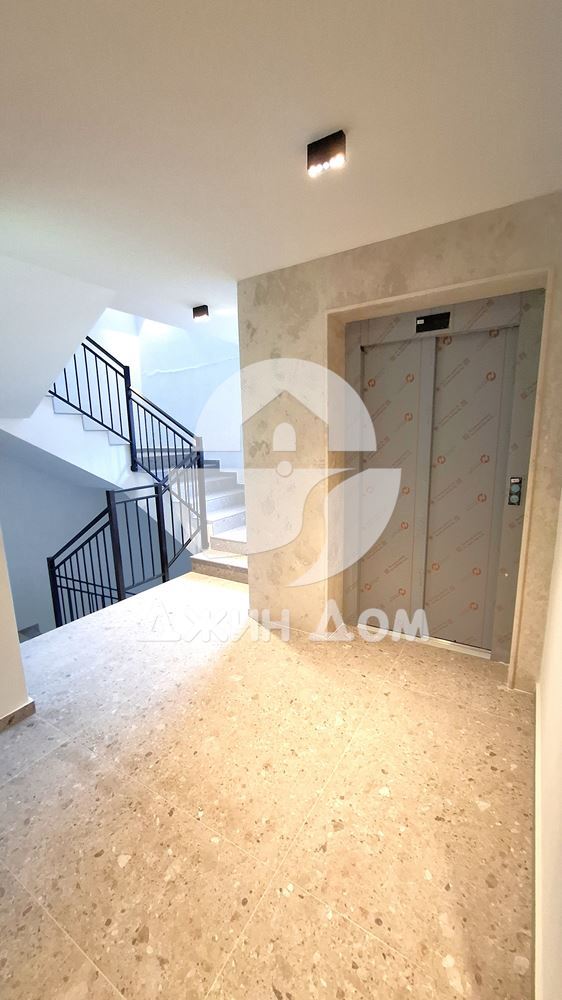 Просторен тристаен апартамент с ПАНОРАМА МОРЕ, гр. Несебър - 0