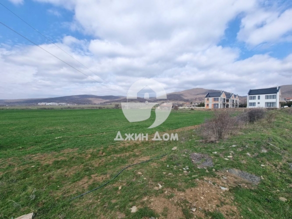 Урегулиран поземлен имот в с. Кошарица - 0