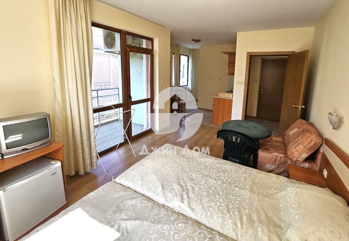 Просторен двустаен апартамент в к-с „Амелия”, к.к. Слънчев бряг - 0