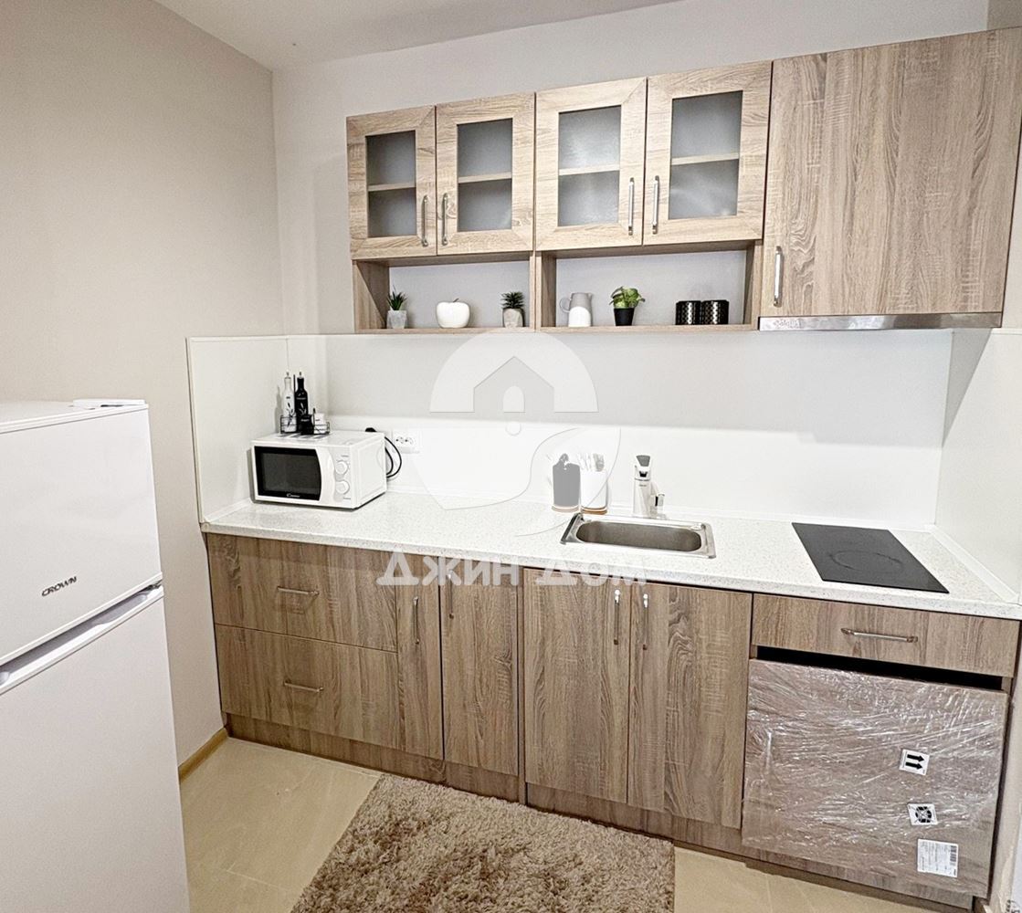 Просторен двустаен апартамент в к-с „Сън Флауър“, к.к. Слънчев бряг - 0