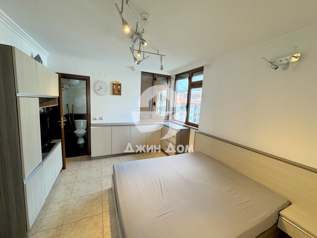 Едностаен апартамент с ГЛЕДКА МОРЕ в к-с Лазур 4, гр. Свети Влас - 0