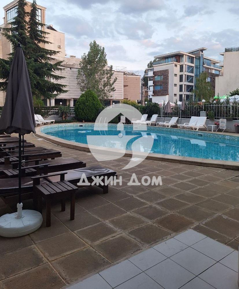 Тристаен апартамент с ПАРКОМЯСТО в к-с „Пироп Сити“, к.к. Слънчев бряг - 0