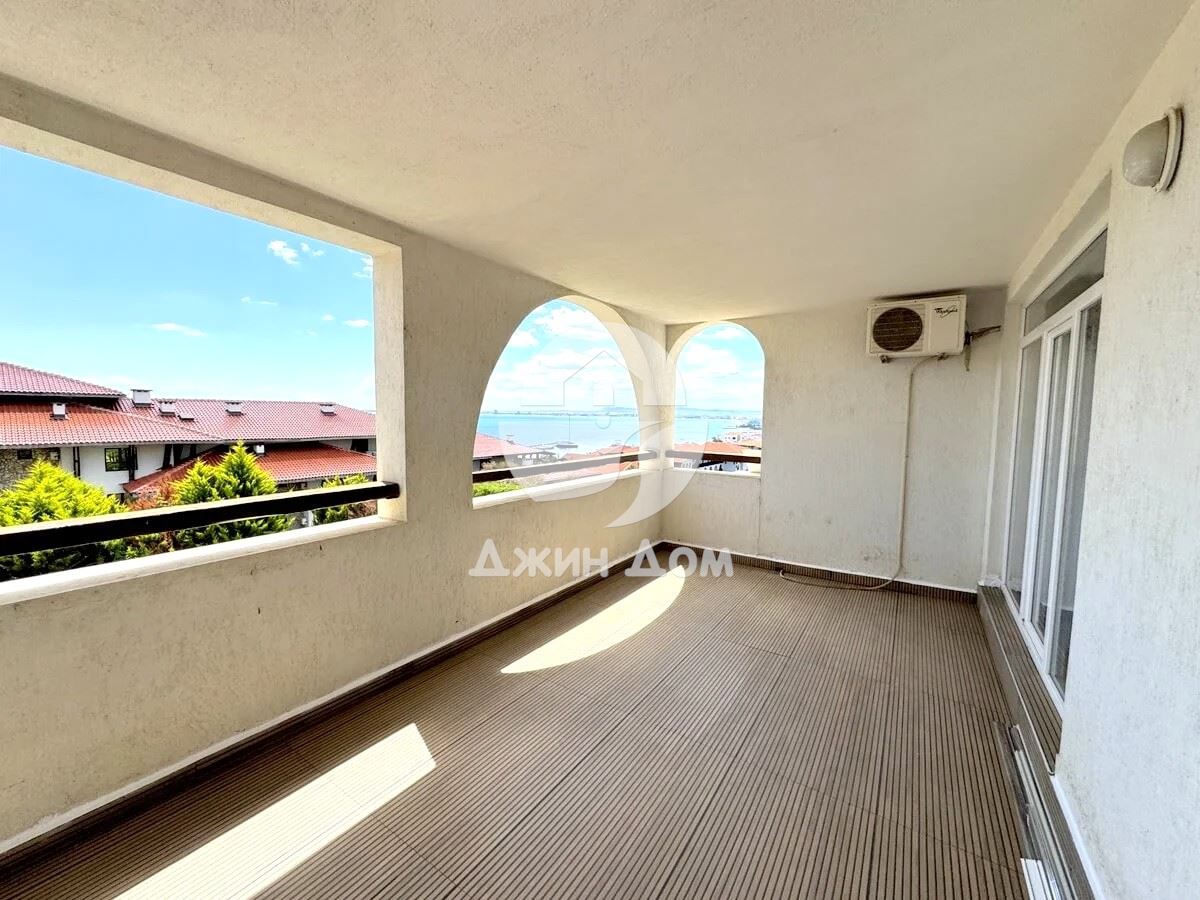 Тристаен апартамент с ГЛЕДКА МОРЕ в к-с „Мери Мар“, гр. Свети Влас - 0