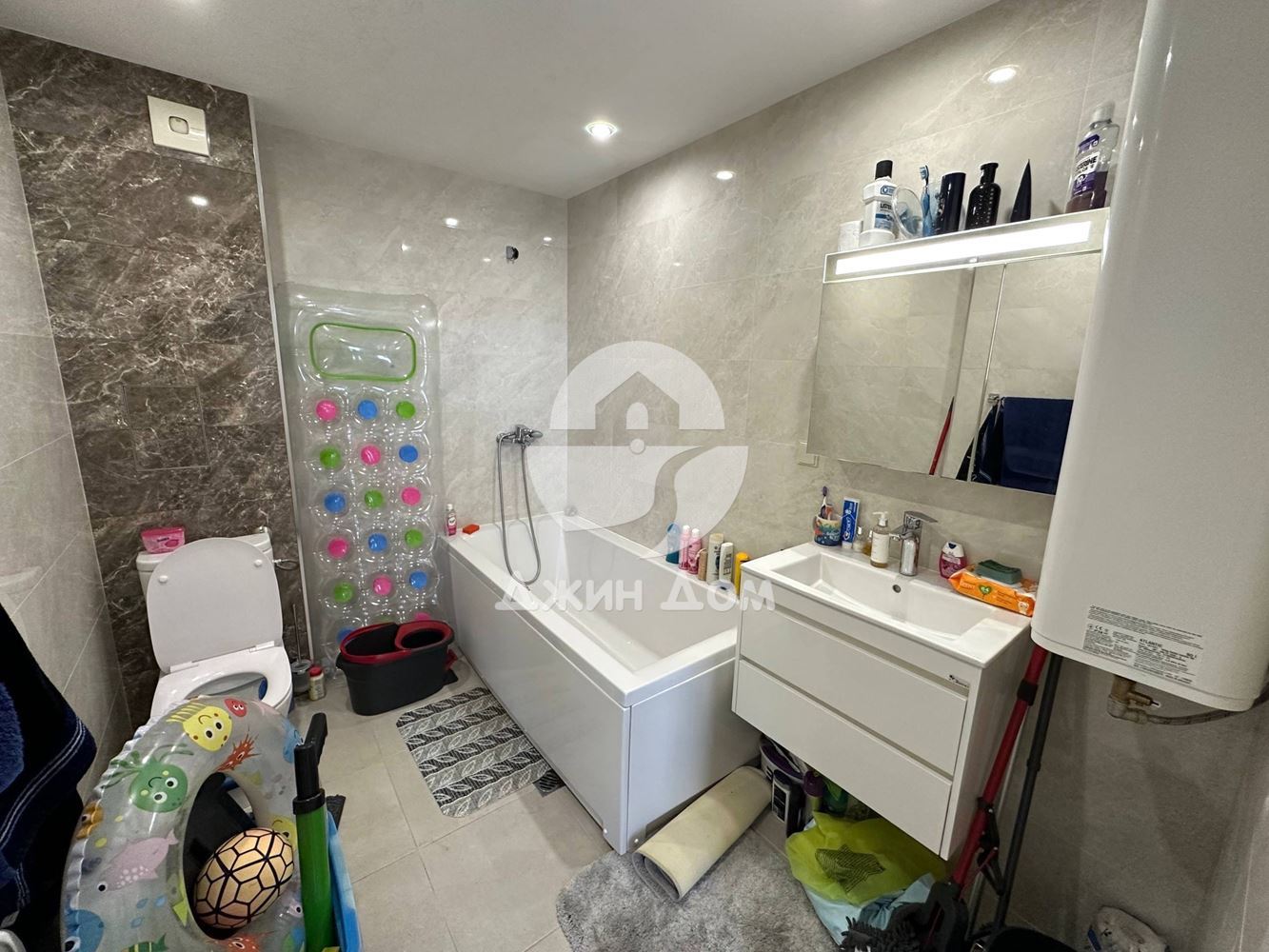 Двустаен апартамент в к-с Камелия Гардън 2, к.к. Слънчев бряг - 0