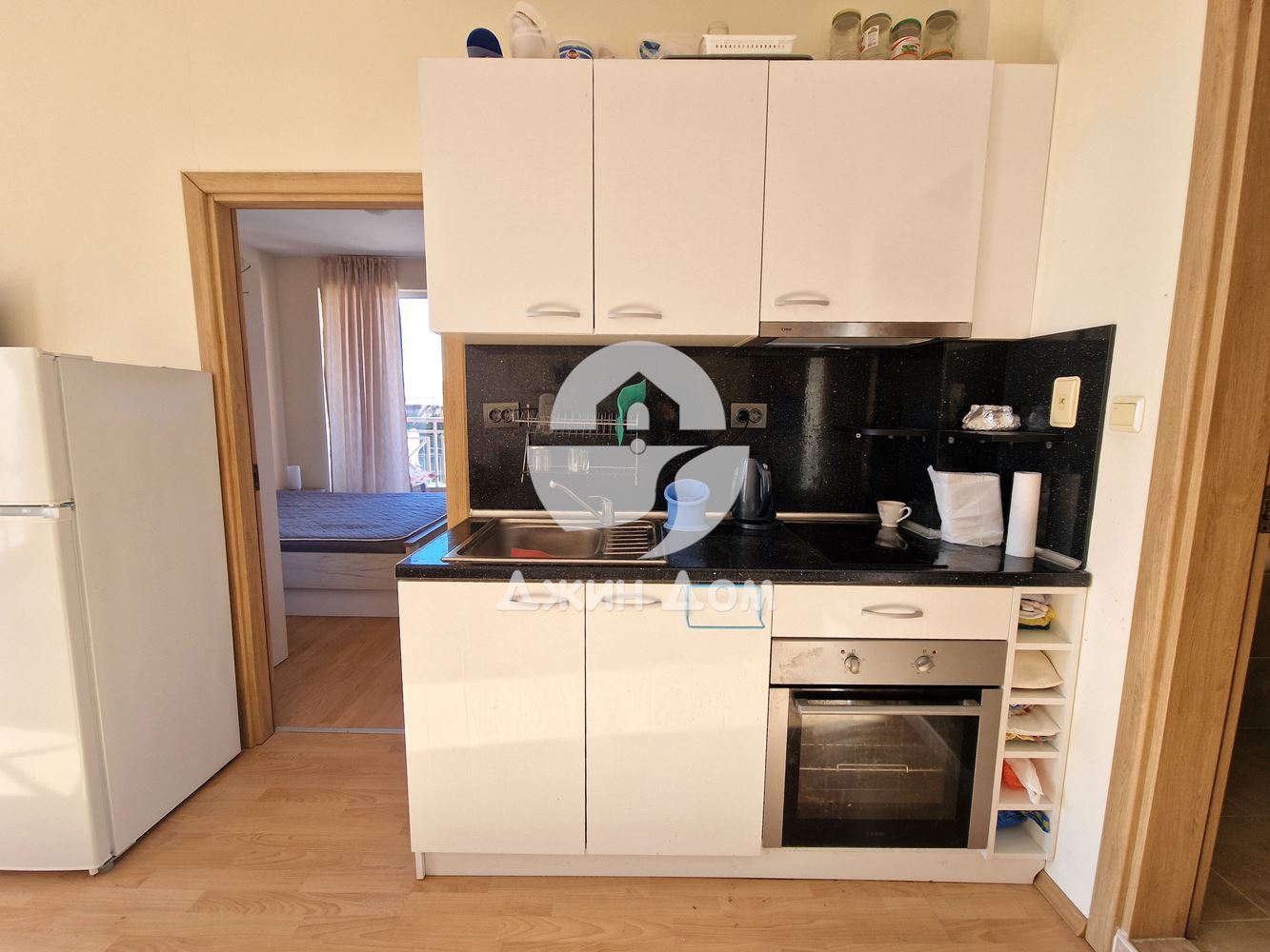 Двустаен апартамент в к-с „Съни Дей 6“, к.к. Слънчев бряг - 0