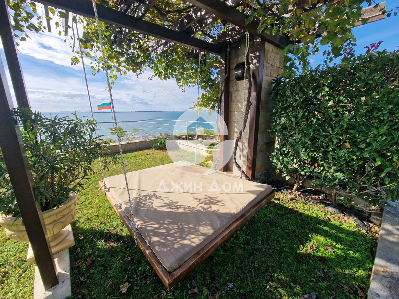 Двустаен апартамент с ПАНОРАМА МОРЕ в к-с Долче Вита 2, гр. Свети Влас - 0