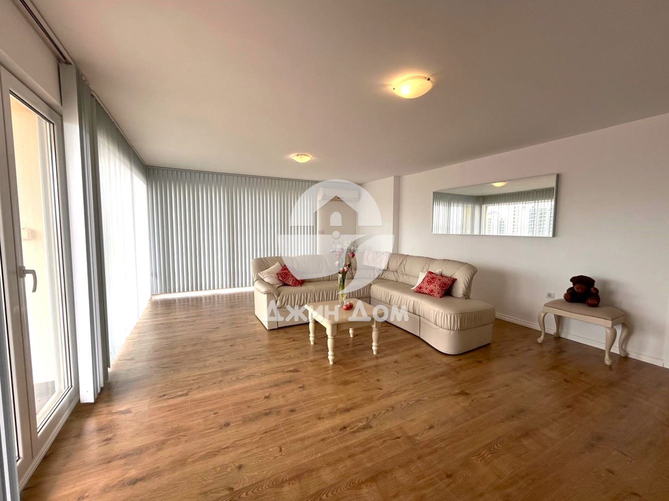 Многостаен апартамент с ГЛЕДКА МОРЕ в к-с Соло 1, гр. Свети Влас - 0