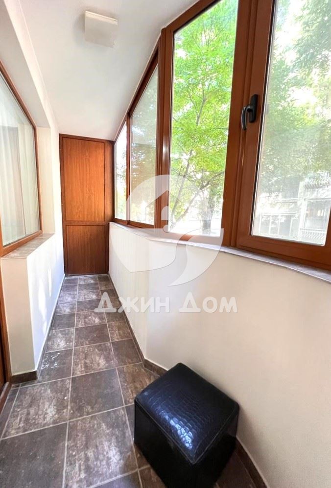 Стилен тристаен апартамент в центъра на гр. Бургас - 0