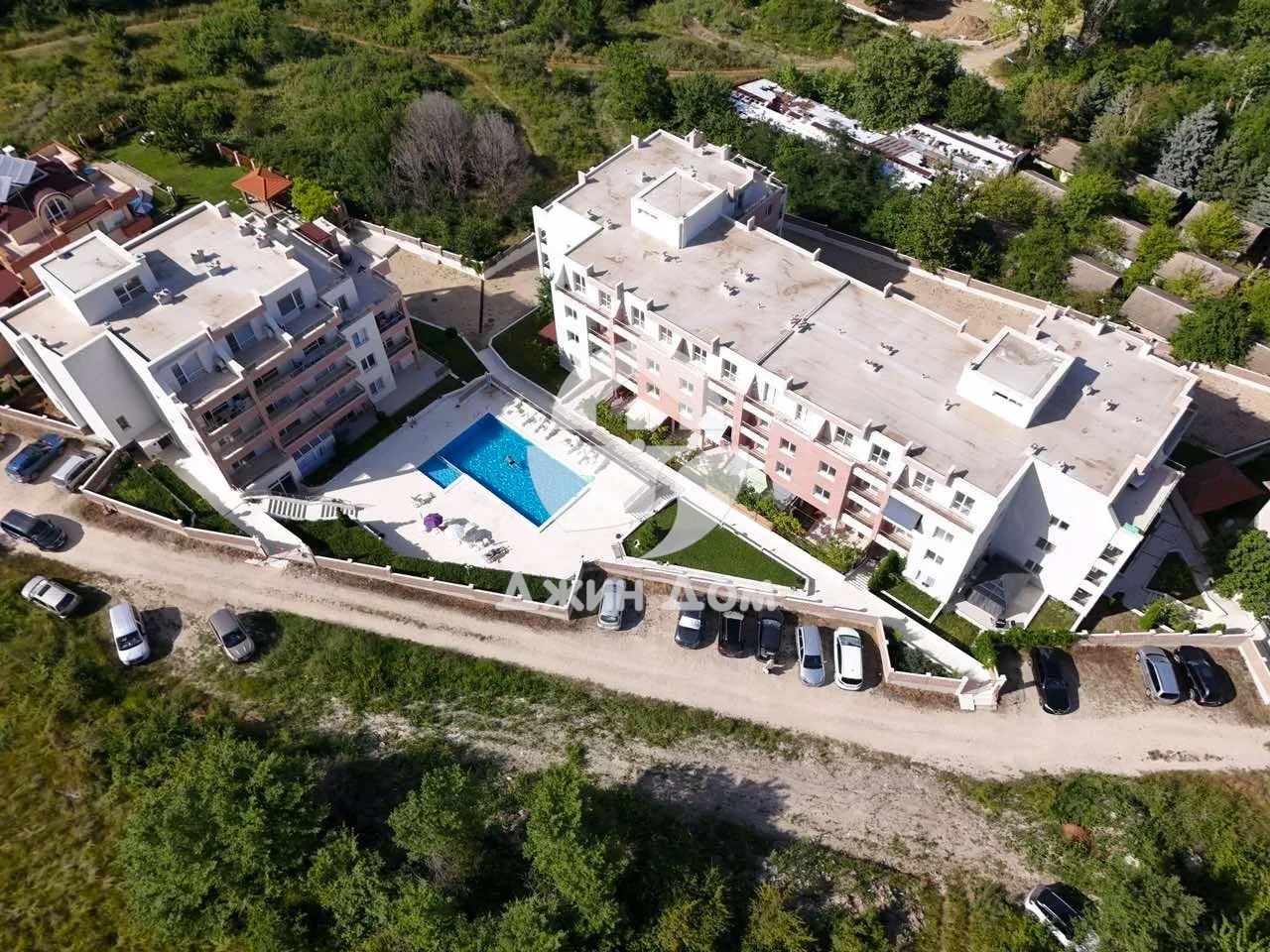 Тристаен апартамент с ГЛЕДКА МОРЕ в к-с „Киви Гардънс“, гр. Бяла - 0