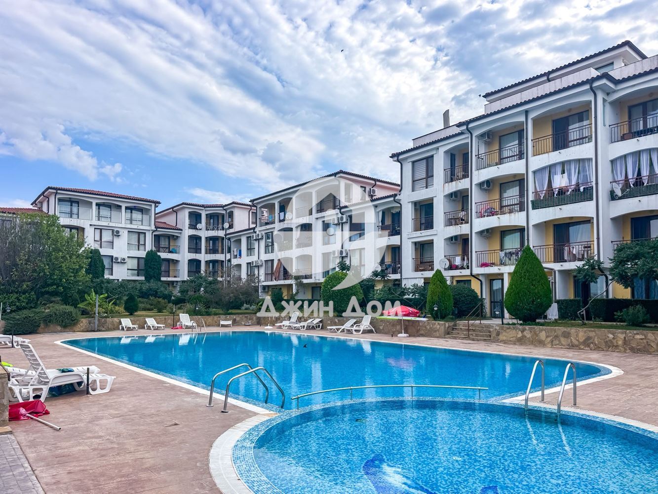 Двустаен апартамент с ГЛЕДКА МОРЕ в к-с „Рутланд Бийч 1“, с. Равда - 0