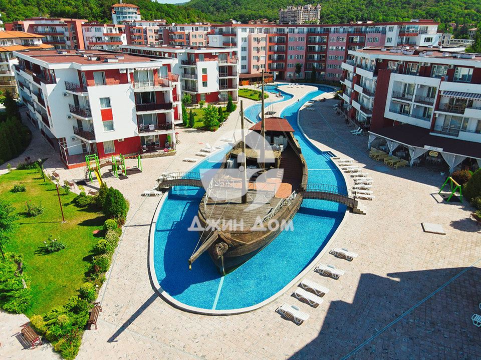 Едностаен апартамент в к-с Привилидж Форт Бийч, к.к Елените - 0