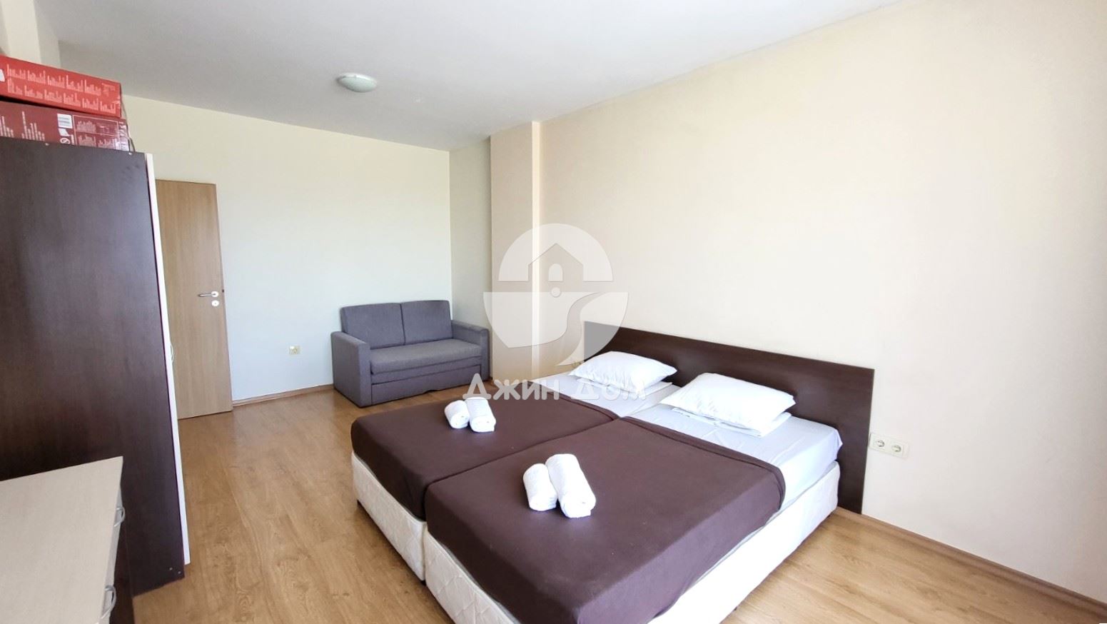 Просторен двустаен апартамент в к-с „Сезони 3“, к.к. Слънчев бряг - 0