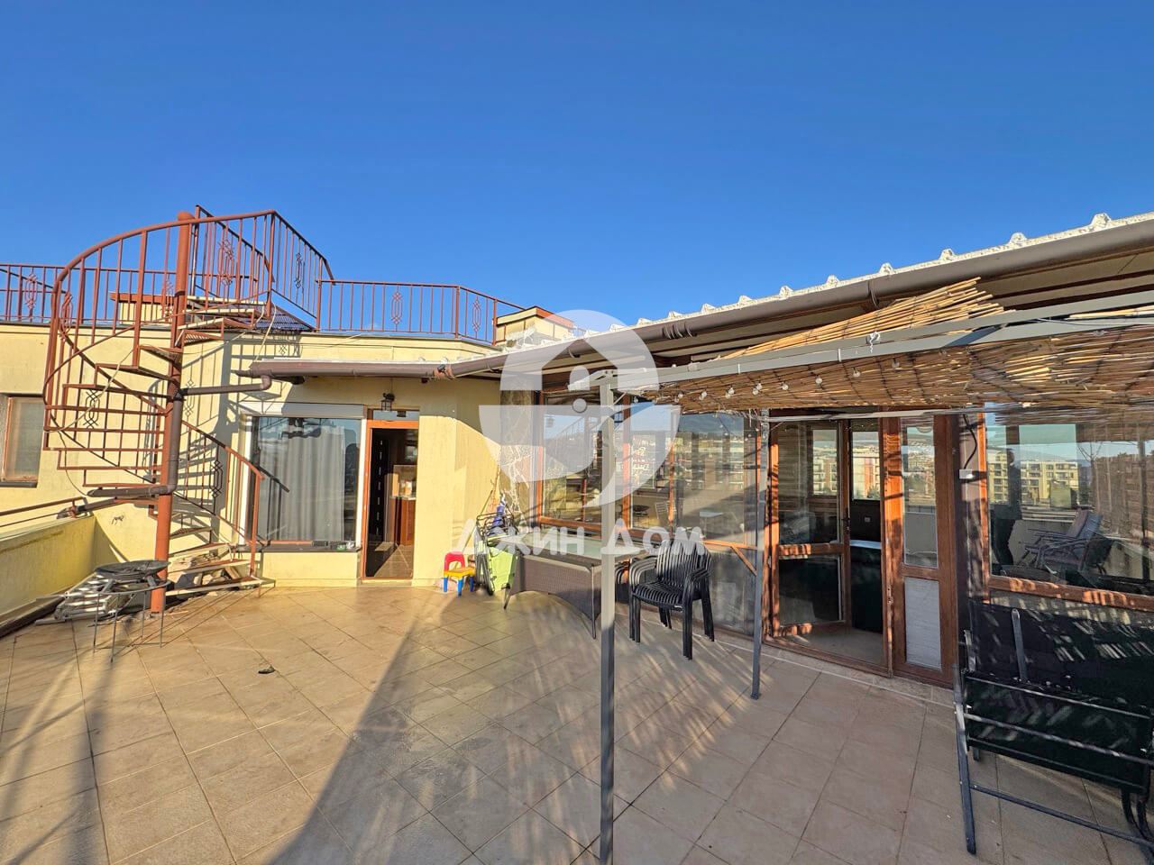 Просторен двустаен апартамент в к-с „Антония“, гр. Свети Влас - 0