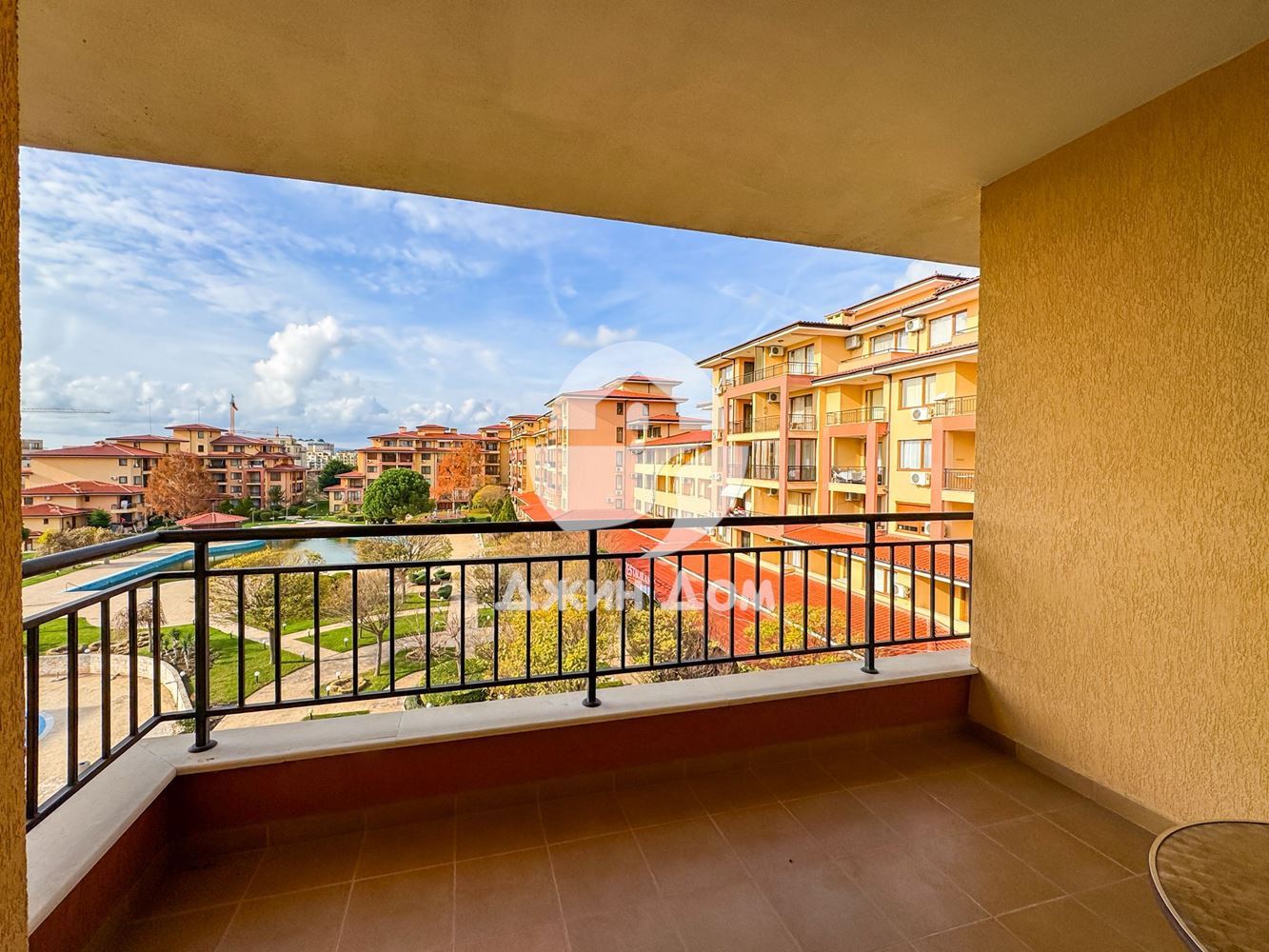 Двустаен апартамент в к-с „Меджик Дриймс“, гр. Свети Влас - 0