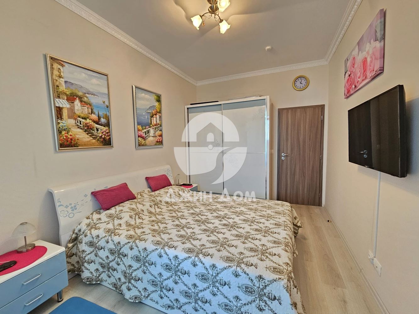 Двустаен апартамент с ПАНОРАМА МОРЕ в к-с „Лазурен Бряг“, гр. Бургас - 0