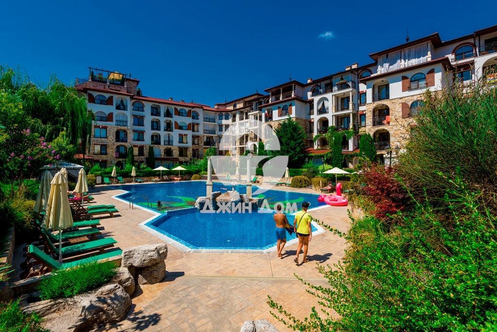 Многостаен двуетажен мезонет в к-с Естебан, гр. Несебър - 0