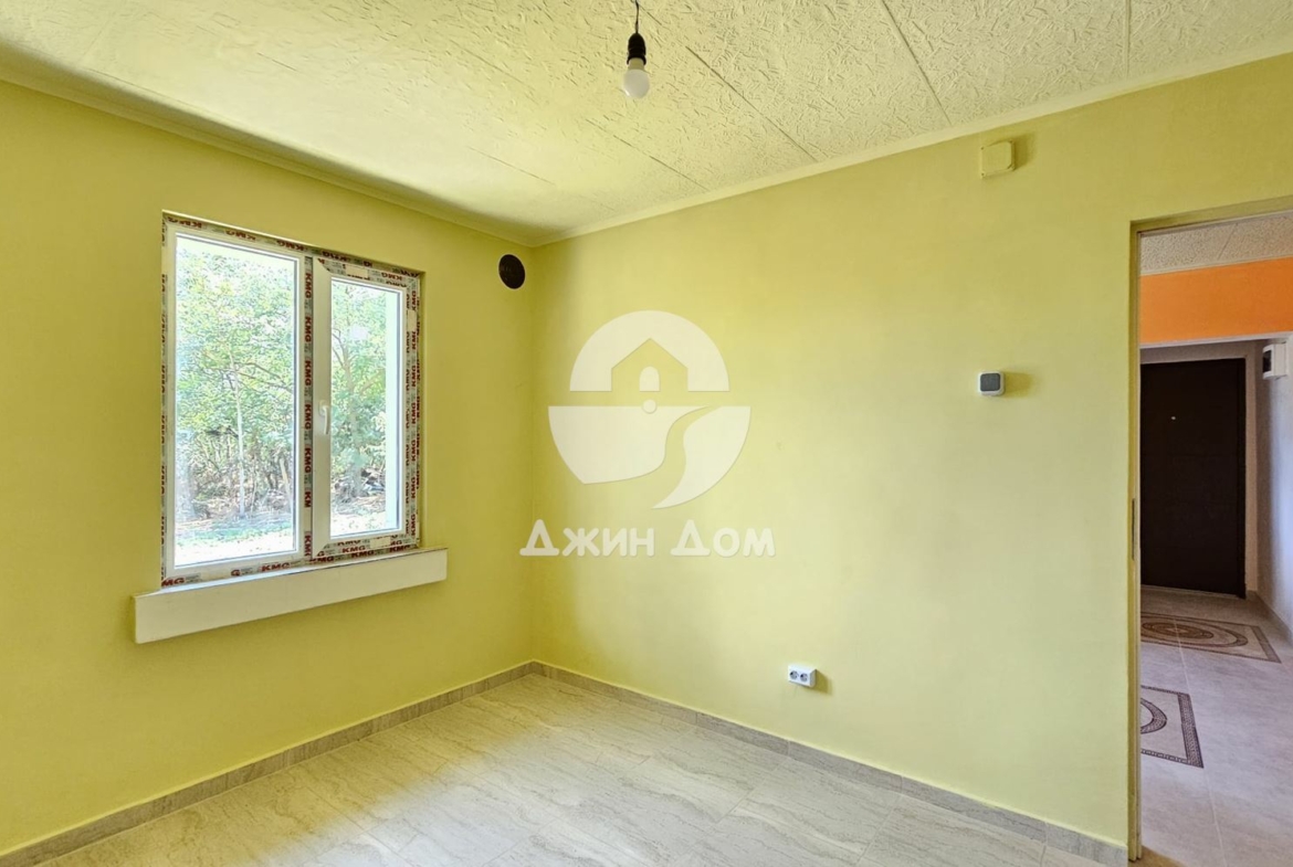 Едноетажна необзаведена къща в с. Дюлево, обл. Бургас - 0