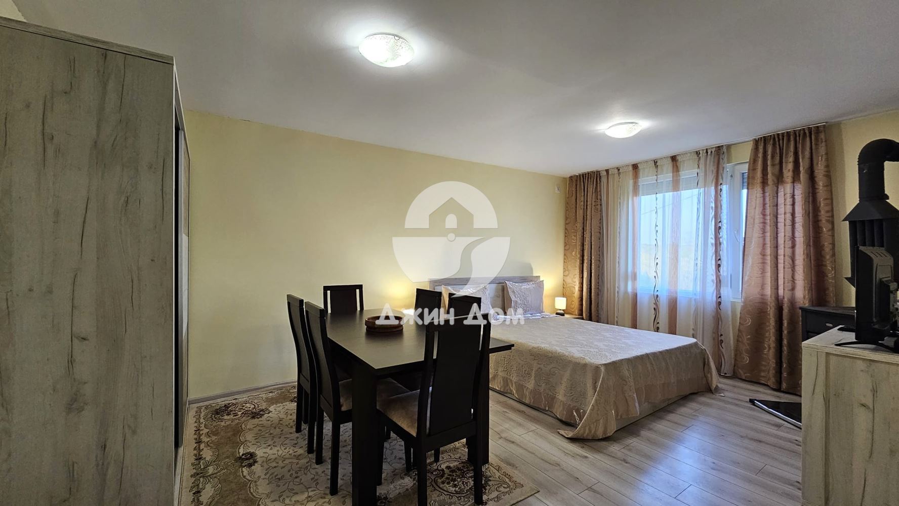 Двуетажна къща с двор в с. Проход - 0