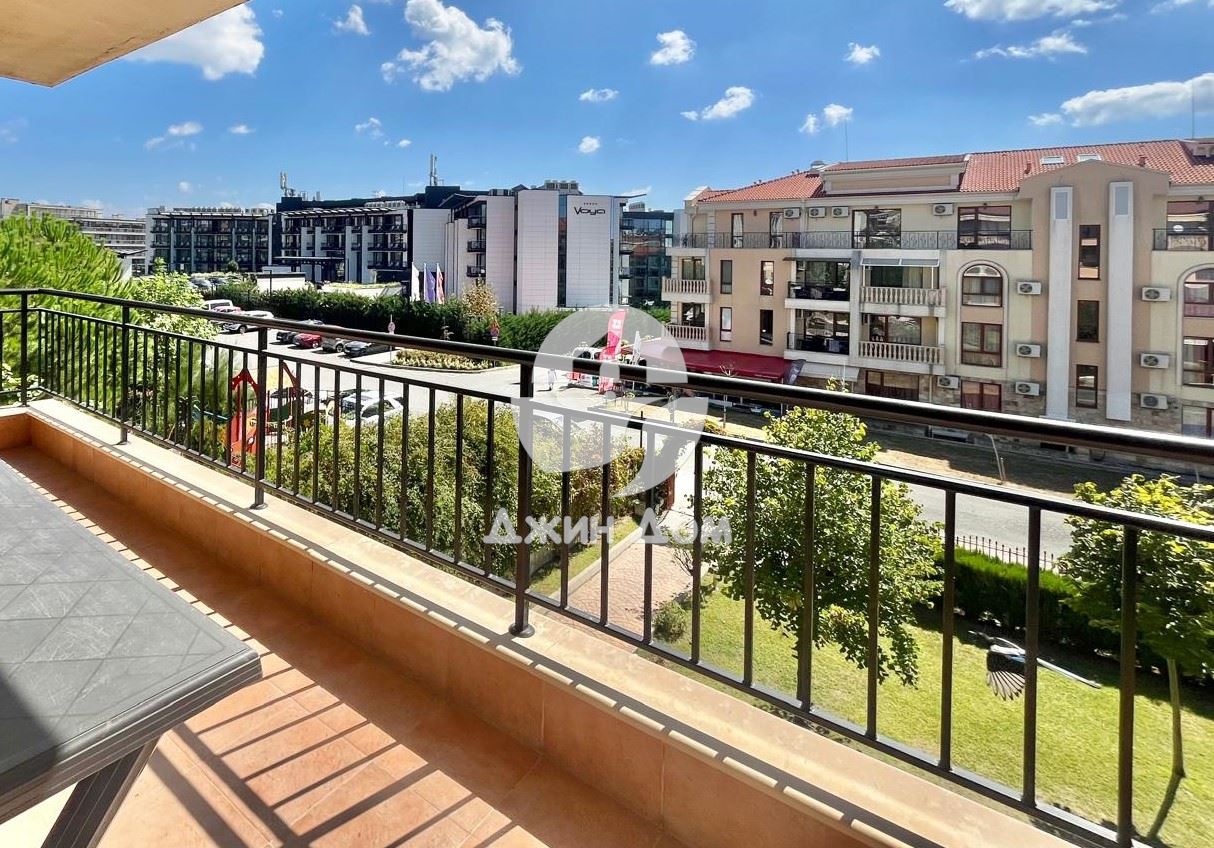 Тристаен апартамент в к-с „Панорама Дриймс“, гр. Свети Влас - 0