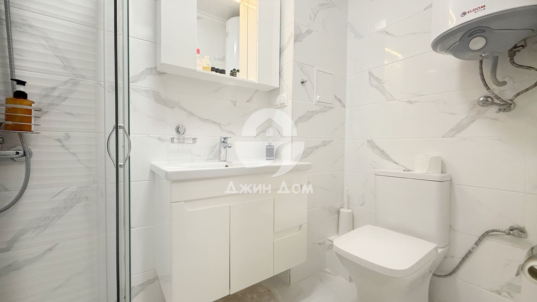 Едностаен апартамент в к-с „Валенсия Гардънс“, гр. Несебър - 0