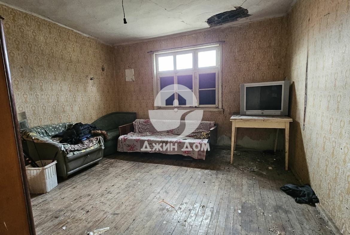 Едноетажна къща в с. Гюльовца, обл. Бургас - 0