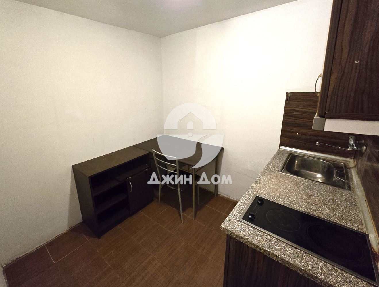 Двустаен апартамент в к-с „Голдън Ай“, с. Кошарица - 0