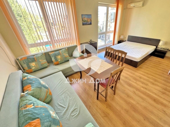 Едностаен апартамент в к-с „Флорес Парк“, к.к. Слънчев бряг - 0