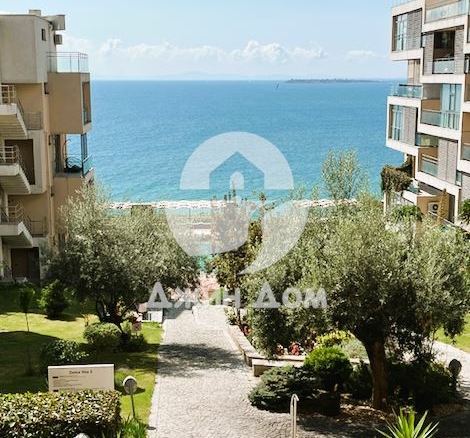 Двустаен апартамент с ПАНОРАМА МОРЕ в к-с Долче Вита 2, гр. Свети Влас - 0