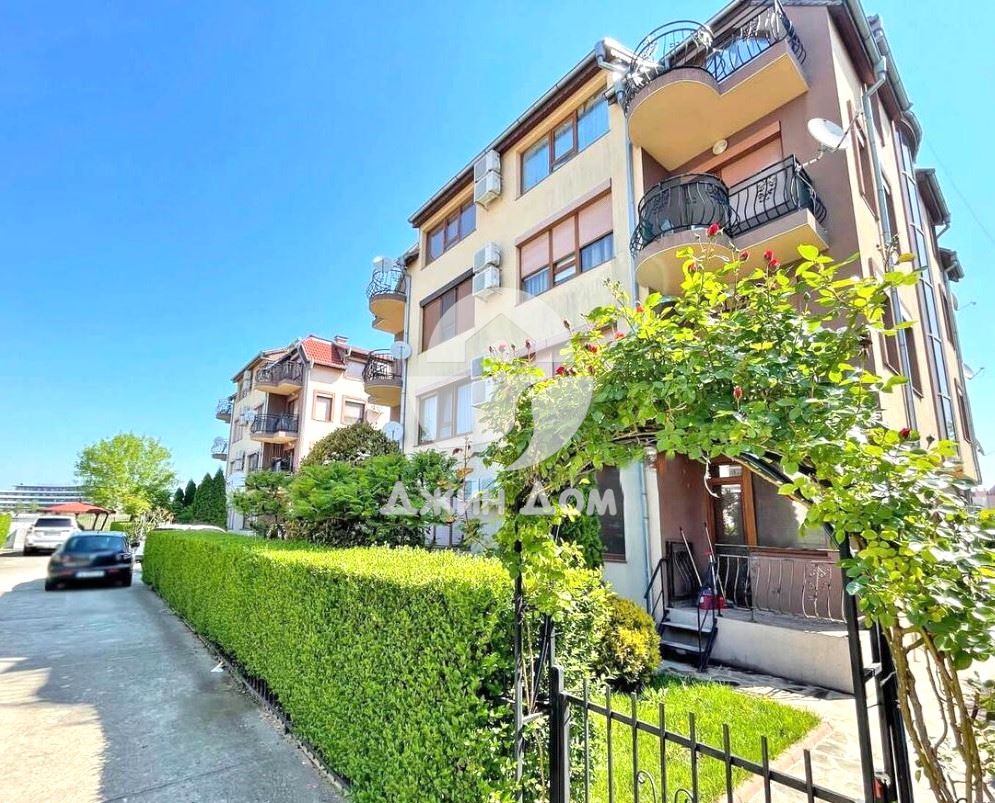 Просторен четиристаен апартамент в к-с „Елитония 2“, с. Равда - 0