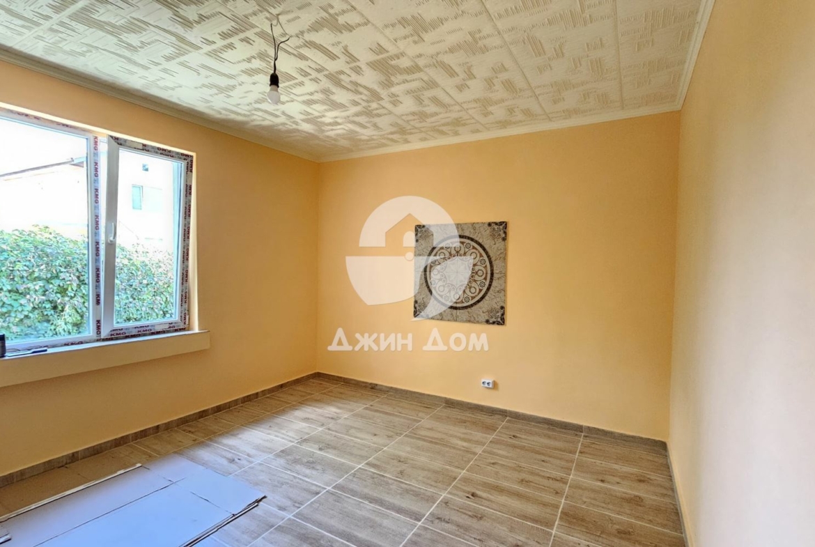 Едноетажна необзаведена къща в с. Дюлево, обл. Бургас - 0