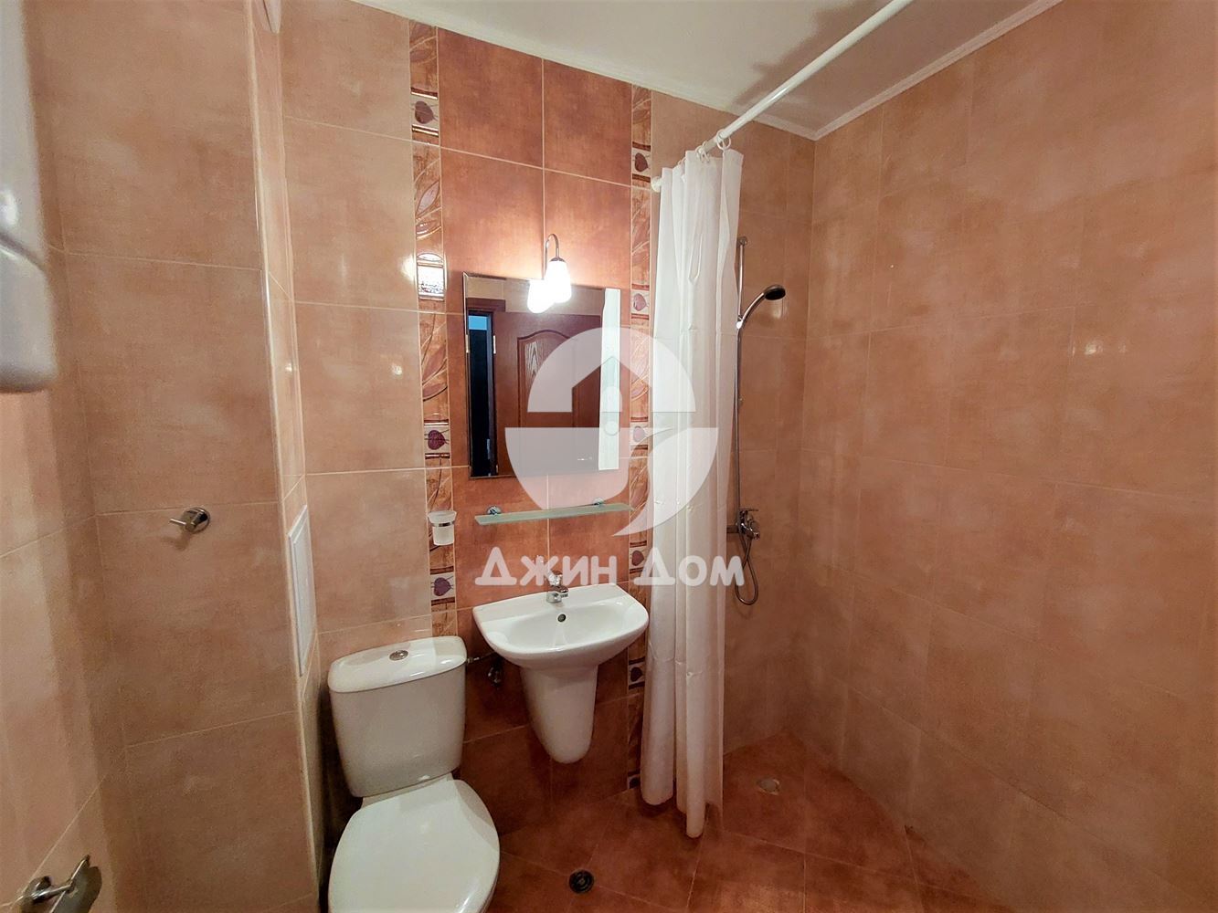 Просторни обзаведени двустайни апартаменти в к-с Хепи, Слънчев бряг - 0