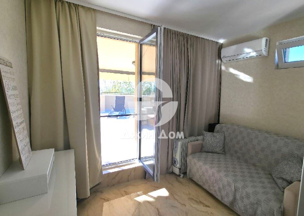 Просторен тристаен апартамент в к-с „Афродита Грийн“, Слънчев бряг - 0