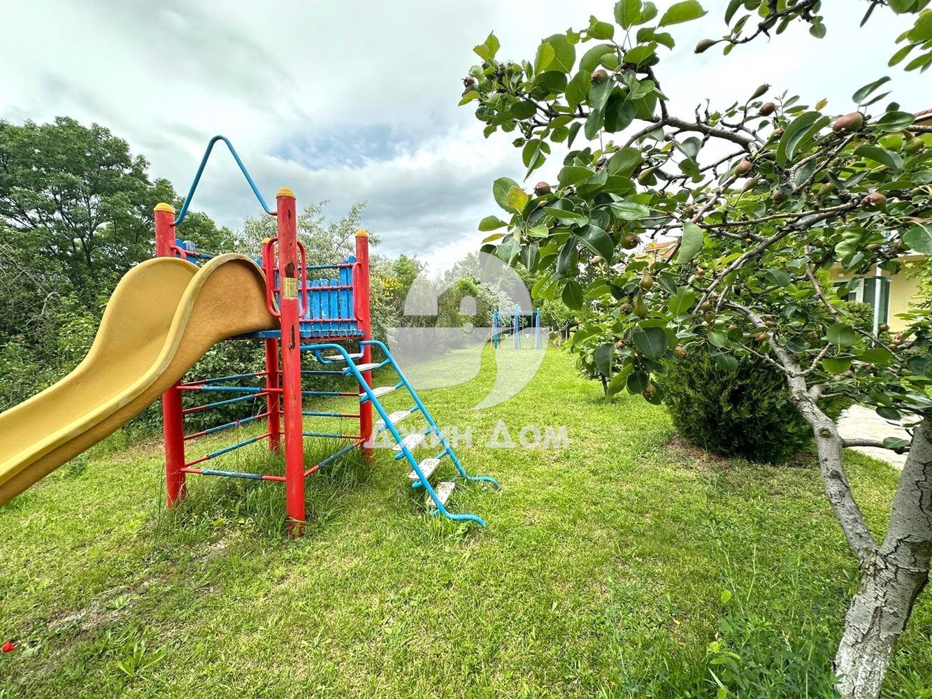 Двустаен апартамент с ГЛЕДКА МОРЕ в к-с Свети Никола, гр. Свети Влас - 0