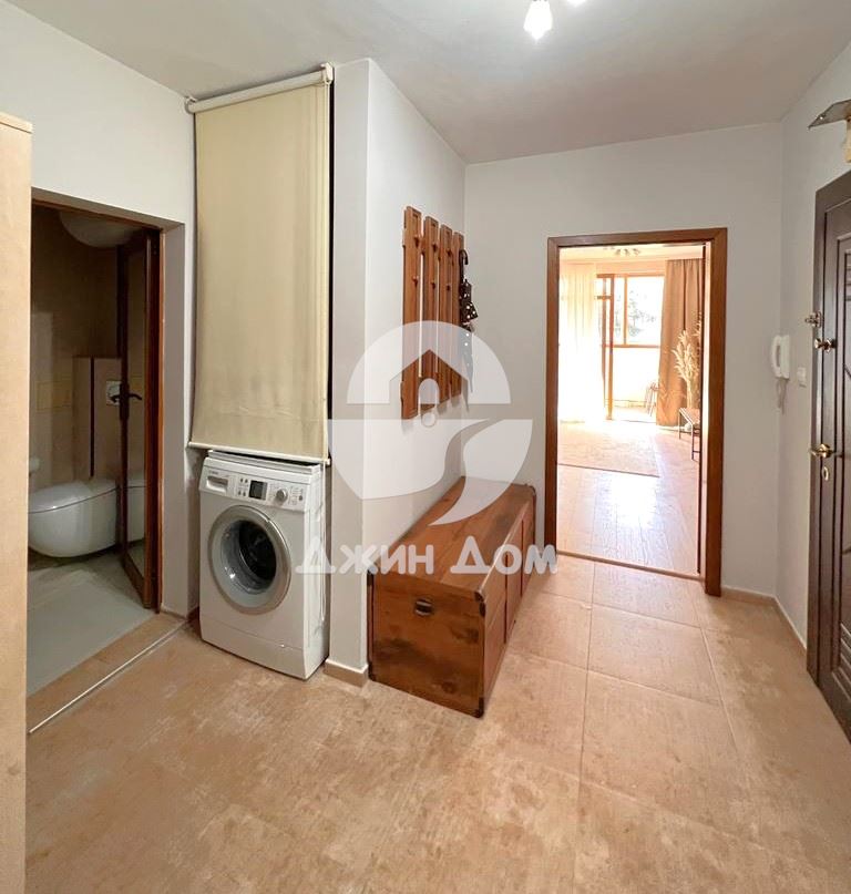 Стилен тристаен апартамент в центъра на гр. Бургас - 0