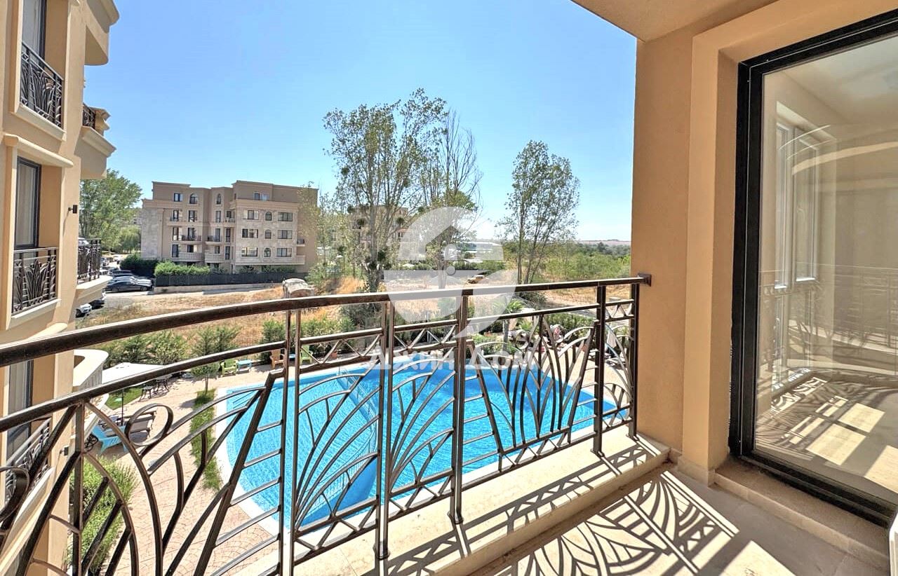 Просторен двустаен апартамент в к-с Афродита Грийн, к.к. Слънчев бряг - 0