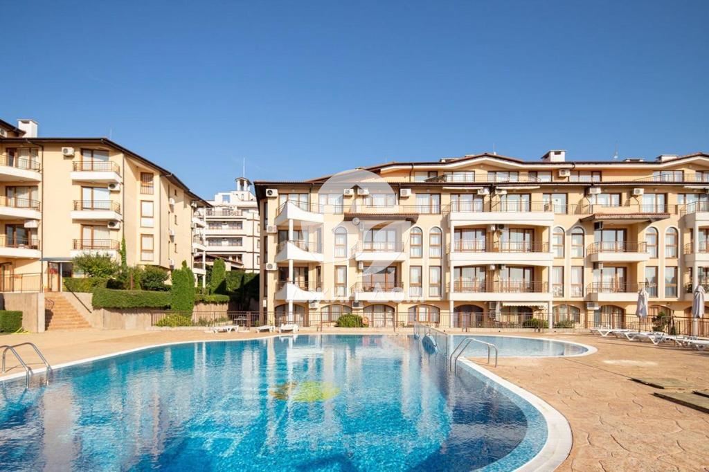 Тристаен апартамент с ГЛЕДКА МОРЕ в к-с Аква Дриймс, гр. Свети Влас - 0