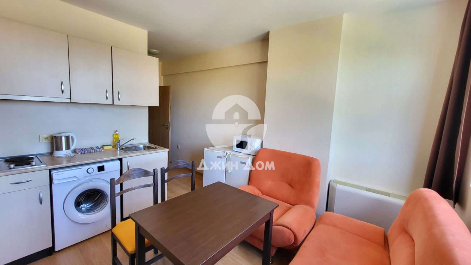 Просторен двустаен апартамент в к-с „Сезони 3“, к.к. Слънчев бряг - 0