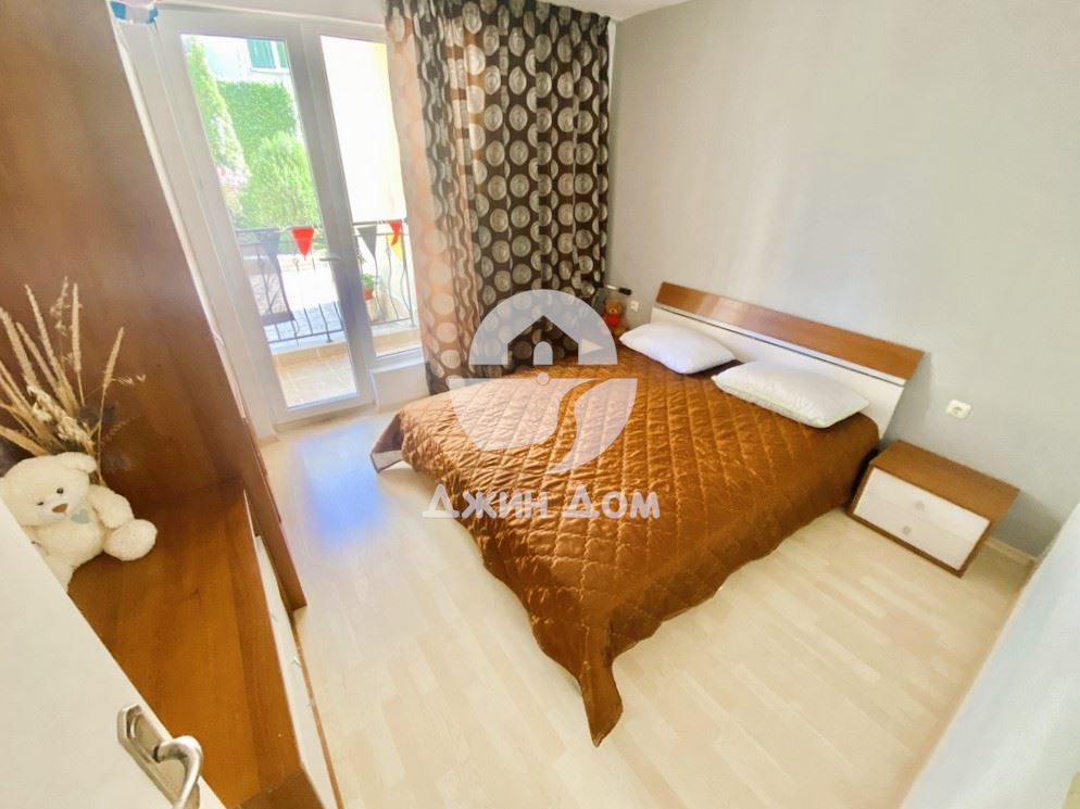 Просторен обзаведен тристаен апартамент в к-с Сънсет, гр. Свети Влас - 0