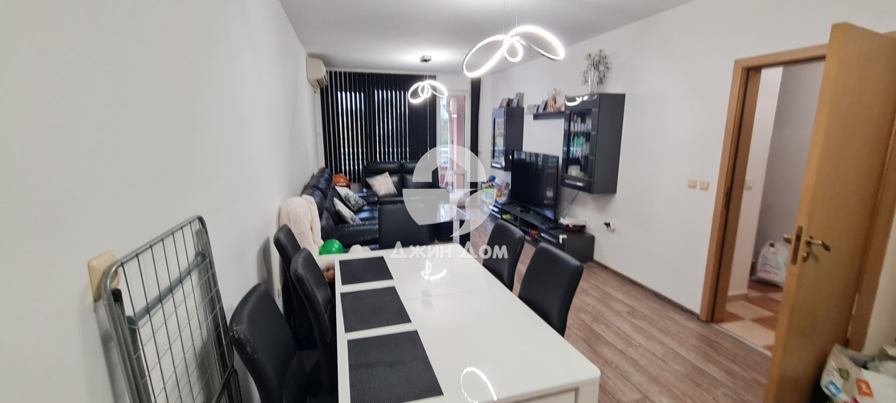 Двустаен апартамент в жилищна сграда с НИСКА ТАКСА, гр. Бургас - 0